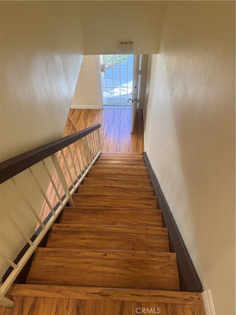 19216 Hamlin Street, Unit 8 Reseda, CA 91335 - Photo 24 of 31