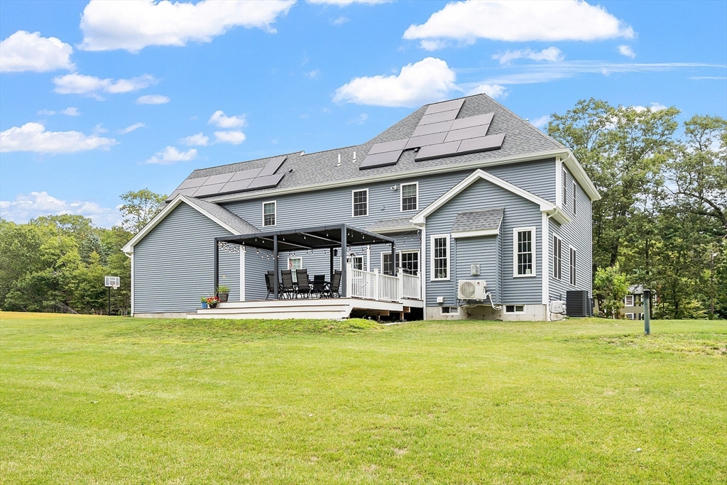 27 Spring Road Westborough, MA 01581 - Photo 38 of 41