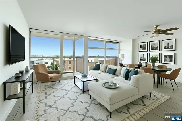 $321,000 | 6050 Boulevard East, Unit 8E, West New York, NJ 07093