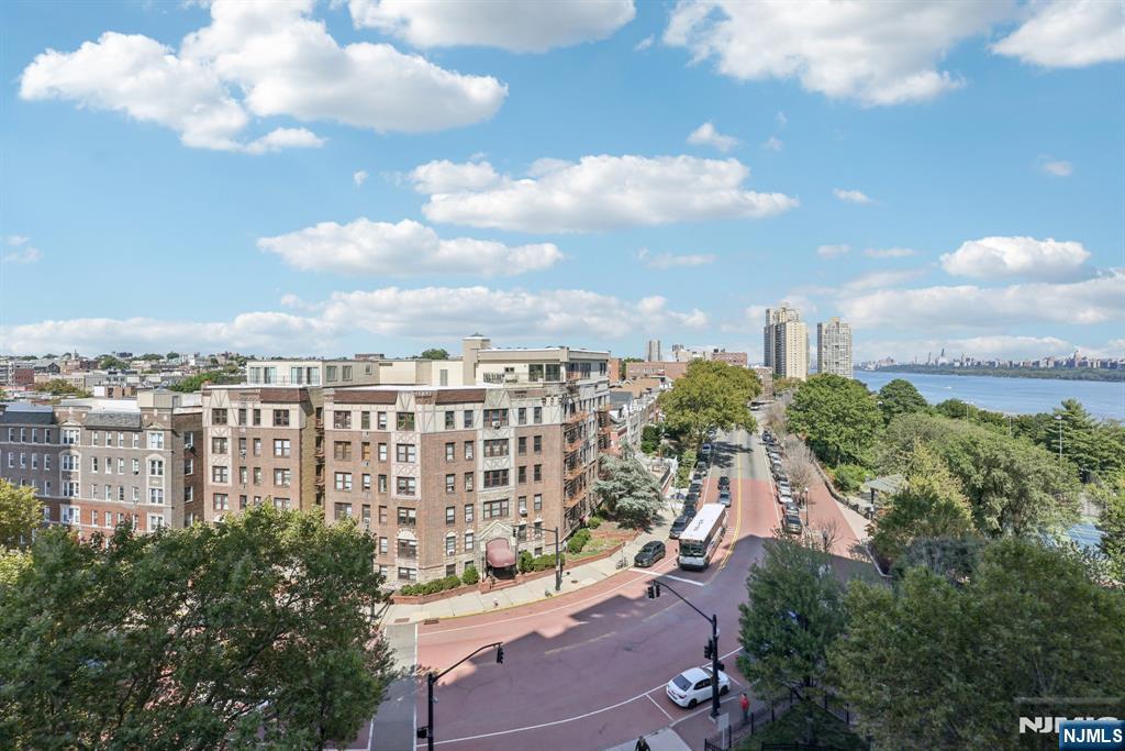 6050 Boulevard East, Unit 8E West New York, NJ 07093 - Photo 18 of 34