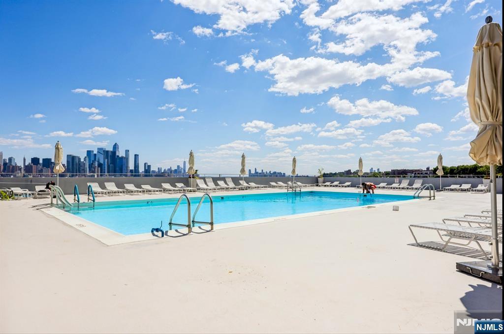 6050 Boulevard East, Unit 8E West New York, NJ 07093 - Photo 24 of 34