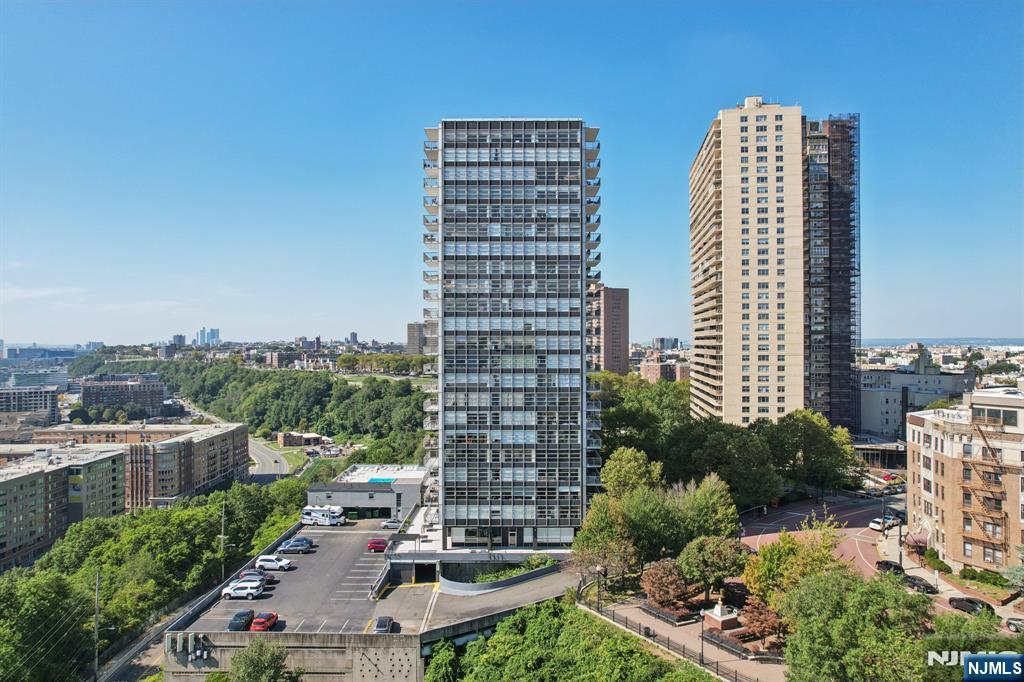 6050 Boulevard East, Unit 8E West New York, NJ 07093 - Photo 34 of 34