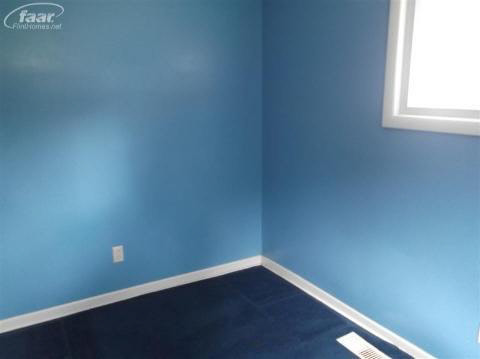 5342 Van Slyke Road Flint, MI 48507 - Photo 5 of 10 20125228-4.JPG