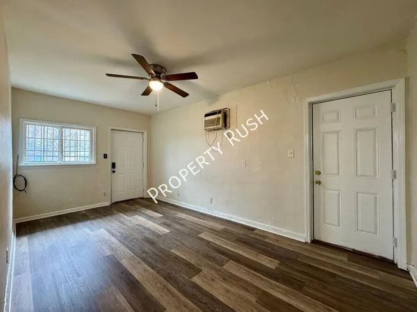 $950 | 3603 Dorris Street, Unit 3605, Chattanooga, TN 37410