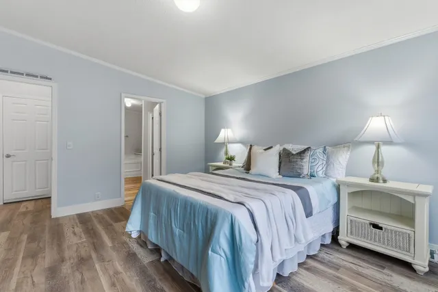 $389,000 | 20 Ledgewood Way, Manchester, NH 03104