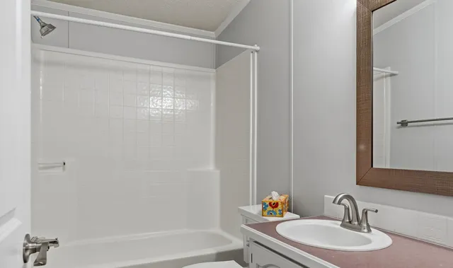 $389,000 | 20 Ledgewood Way, Manchester, NH 03104