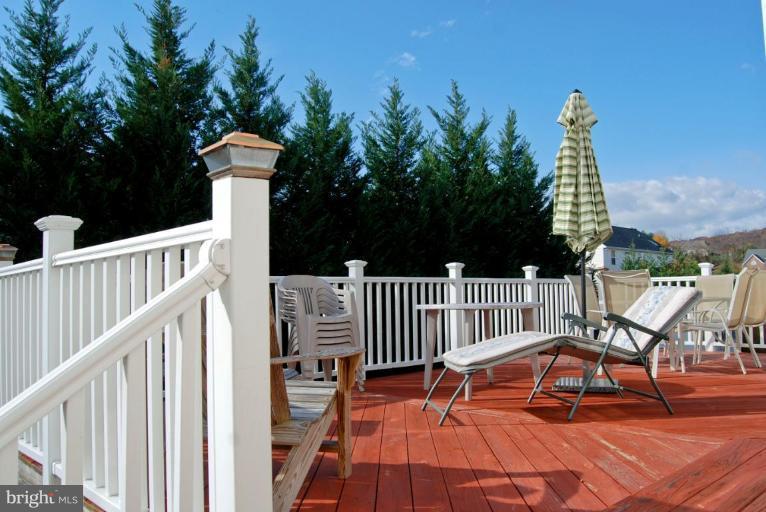 806 Rayquick Road Warrenton, VA 20186 - Photo 2 of 30 Deck