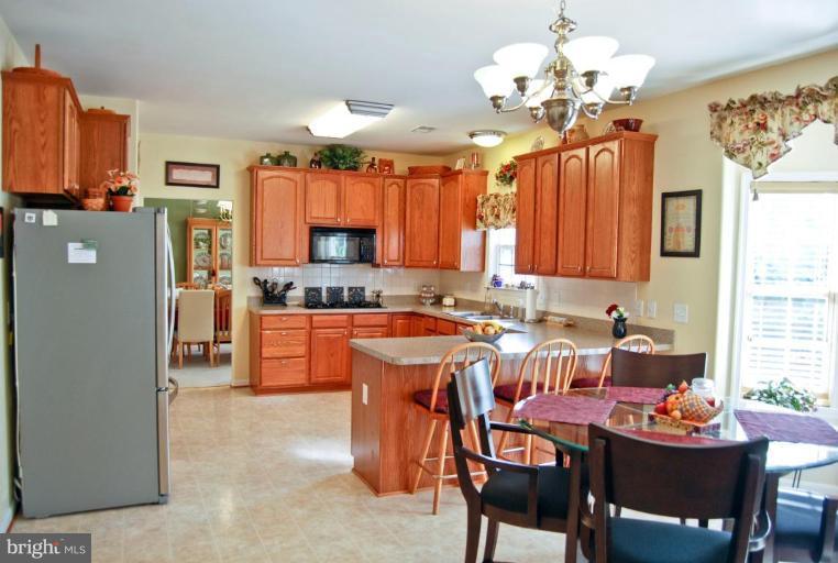 806 Rayquick Road Warrenton, VA 20186 - Photo 11 of 30 Kitchen #3