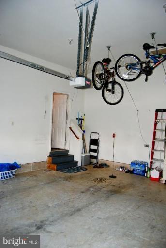 806 Rayquick Road Warrenton, VA 20186 - Photo 15 of 30 Garage 1