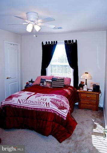 806 Rayquick Road Warrenton, VA 20186 - Photo 19 of 30 Bedroom #3