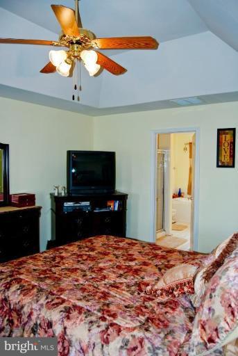806 Rayquick Road Warrenton, VA 20186 - Photo 22 of 30 Master Bedroom #2