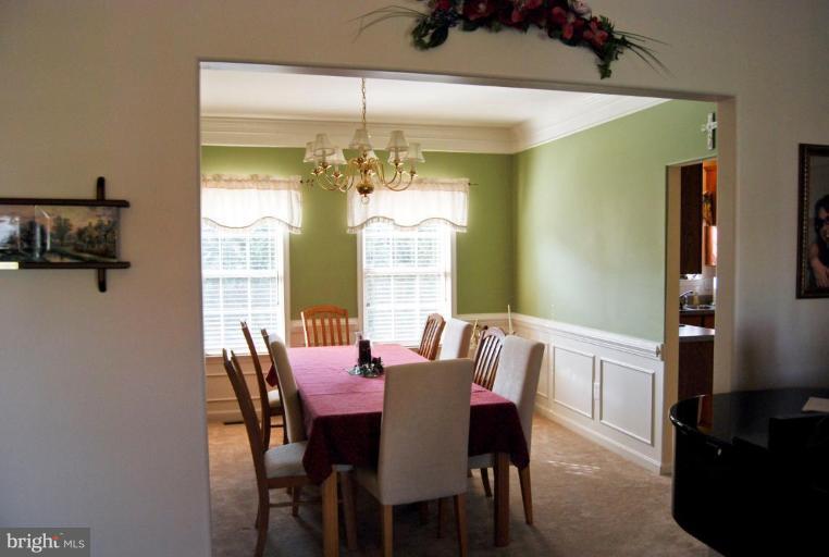 806 Rayquick Road Warrenton, VA 20186 - Photo 7 of 30 Dining Room