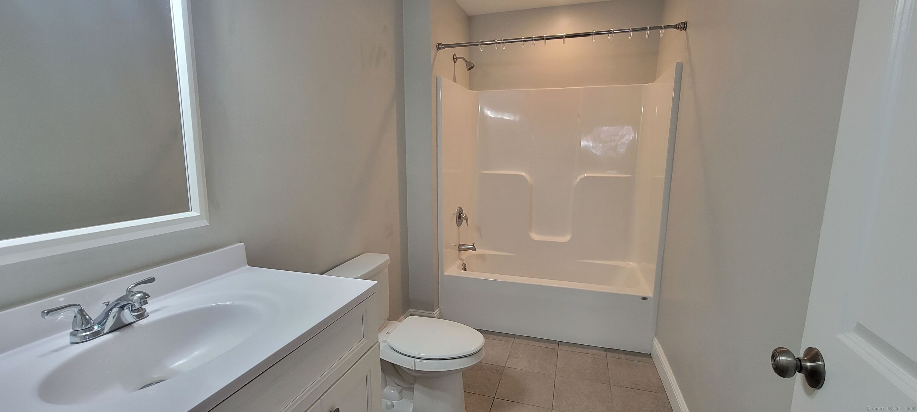 537 Winchester Avenue New Haven, CT 06511 - Photo 8 of 17