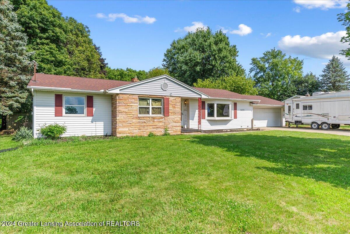 14351 Chandler Road Bath, MI 48808 - Photo 4 of 27 03-Media Jett - 03