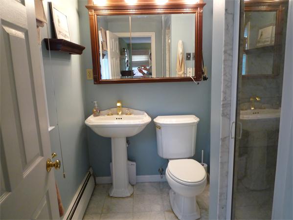 44 Friend Street Wakefield, MA 01880 - Photo 19 of 22 Gallery Image 19