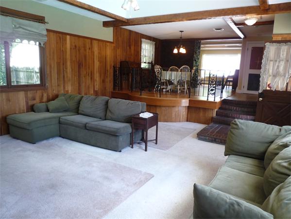 44 Friend Street Wakefield, MA 01880 - Photo 9 of 22 Gallery Image 9