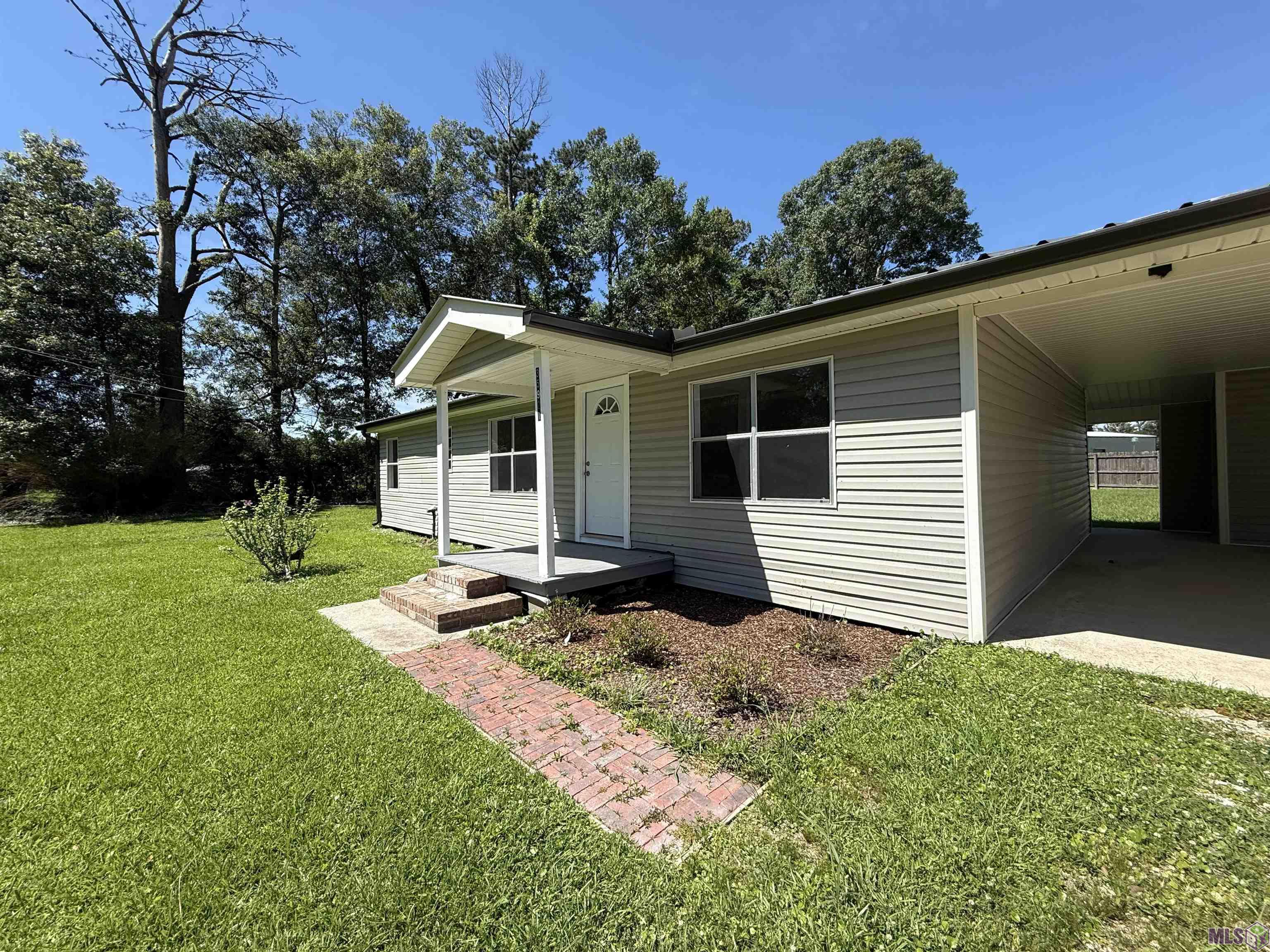 35921 Fore Road Denham Springs, LA 70706 - Photo 3 of 20