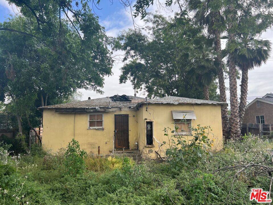 14822 Saticoy Street Van Nuys, CA 91405 - Photo 6 of 7