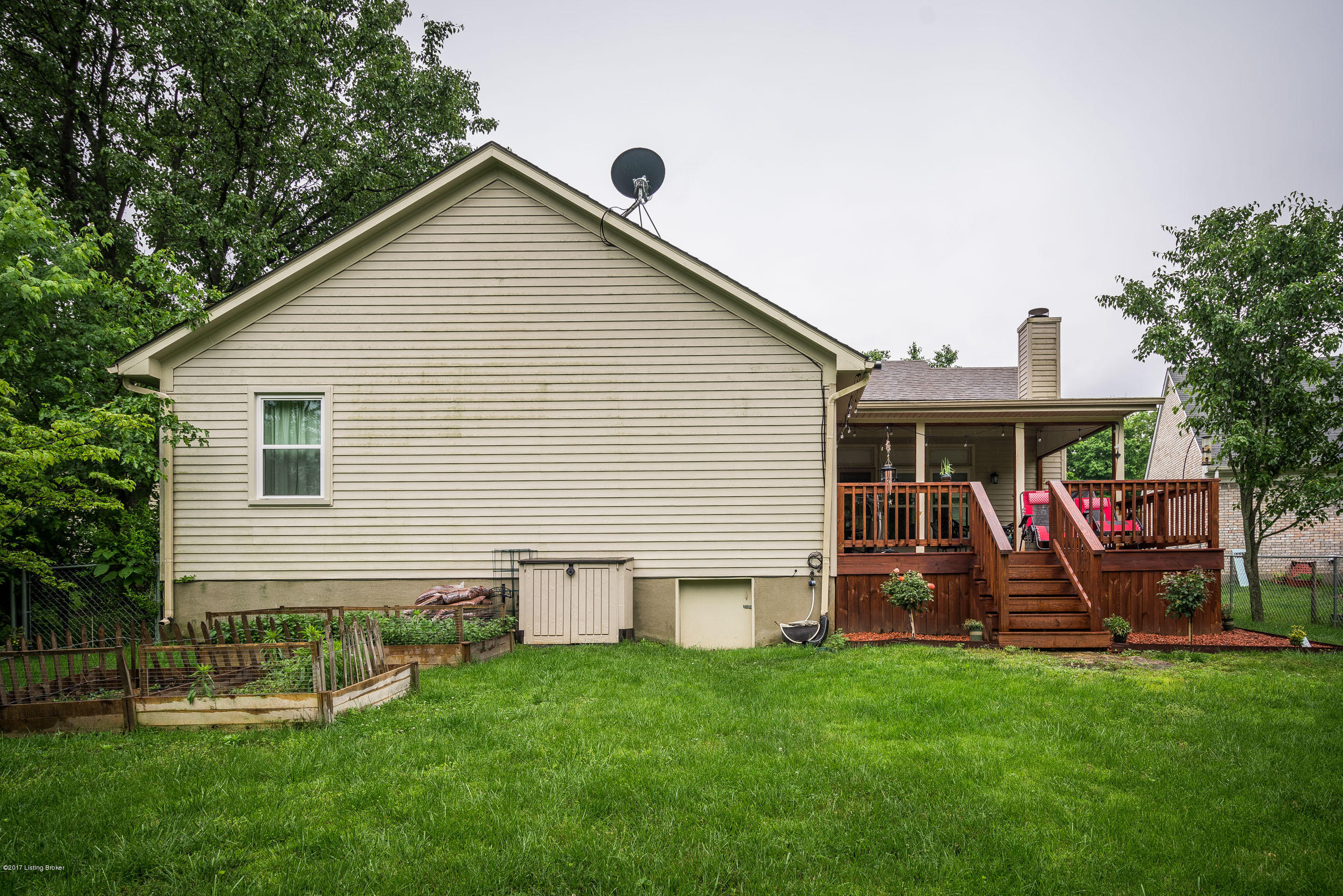 10303 Vantage Road Louisville, KY 40299 - Photo 5 of 37 10303 Vantage Rd-06