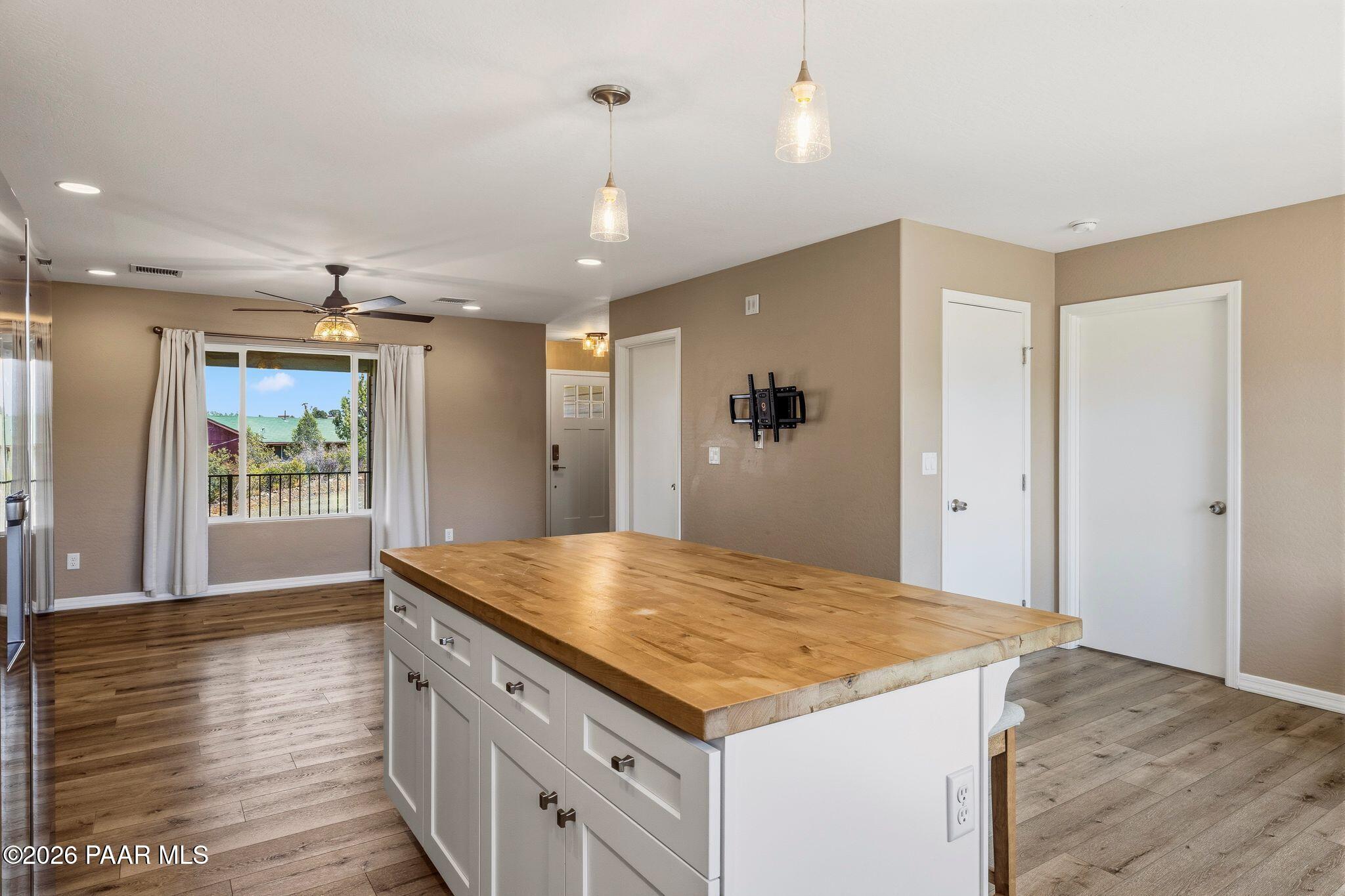 1720 North Topaz Road Prescott, AZ 86301 - Photo 13 of 46 057-Kitchen