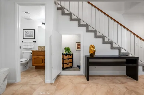 a view of entryway and hall