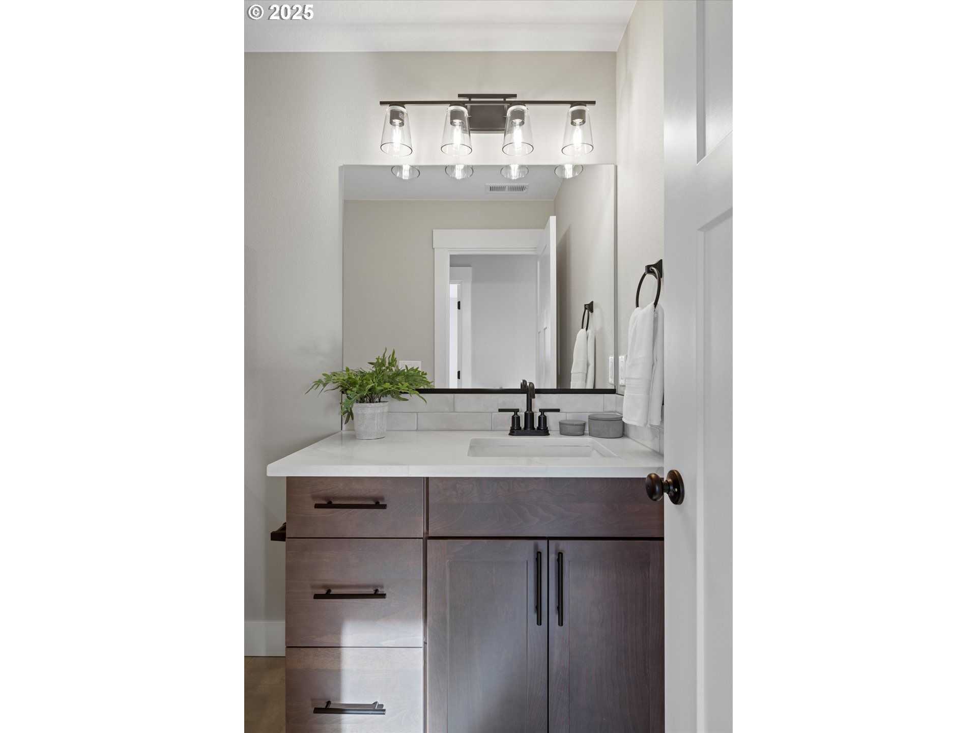 1801 Southwest 1st Street Pendleton, OR 97801 - Photo 26 of 29 a bathroom with a sink and a mirror