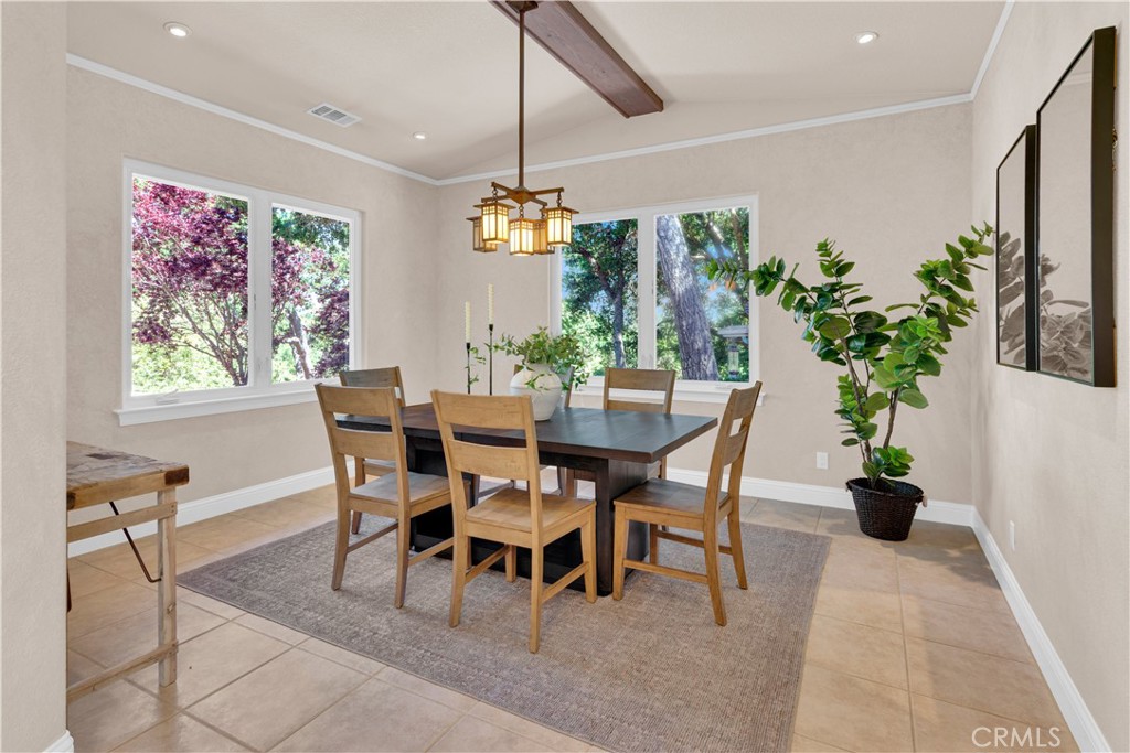 117 Frontier Way Templeton, CA 93465 - Photo 22 of 57 Formal dining room