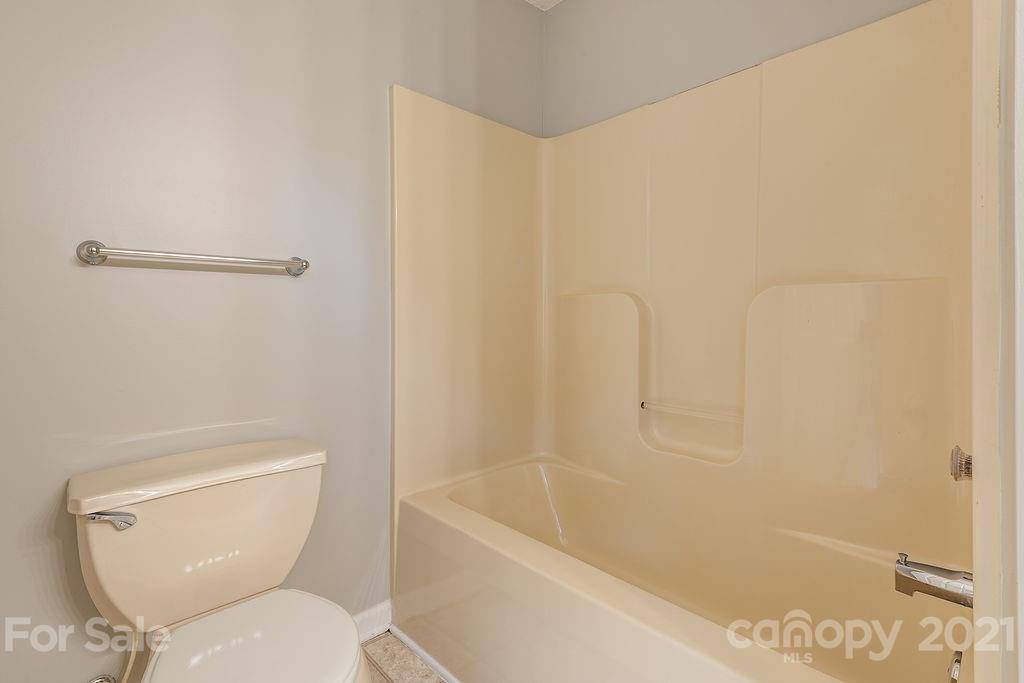 35 Gudger Road Candler, NC 28715 - Photo 16 of 25 Gallery Image 16