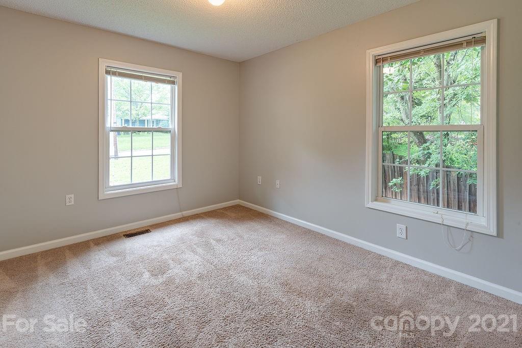 35 Gudger Road Candler, NC 28715 - Photo 17 of 25 Gallery Image 17