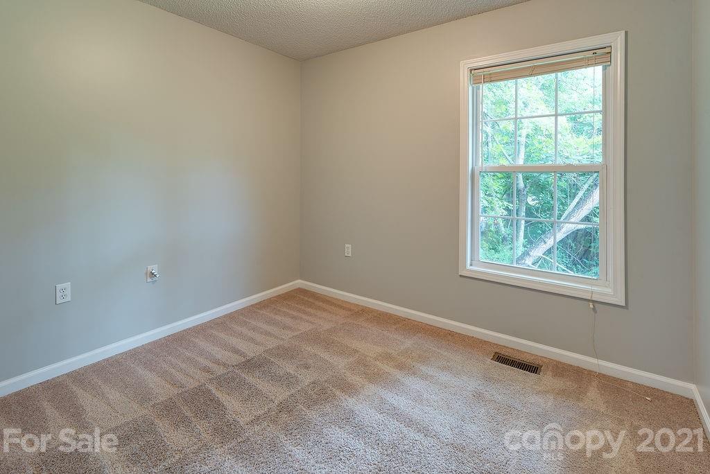 35 Gudger Road Candler, NC 28715 - Photo 20 of 25 Gallery Image 20