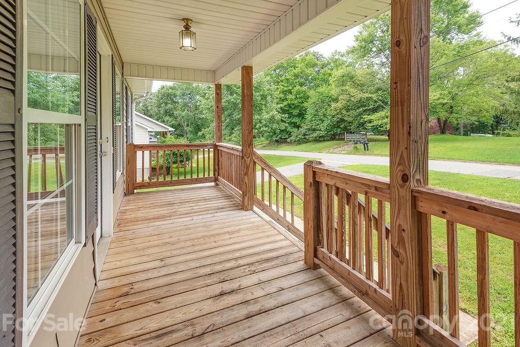 35 Gudger Road Candler, NC 28715 - Photo 3 of 25 Gallery Image 3