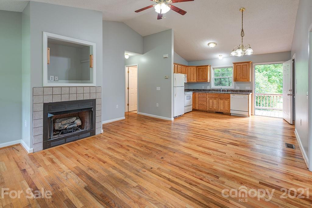 35 Gudger Road Candler, NC 28715 - Photo 7 of 25 Gallery Image 7