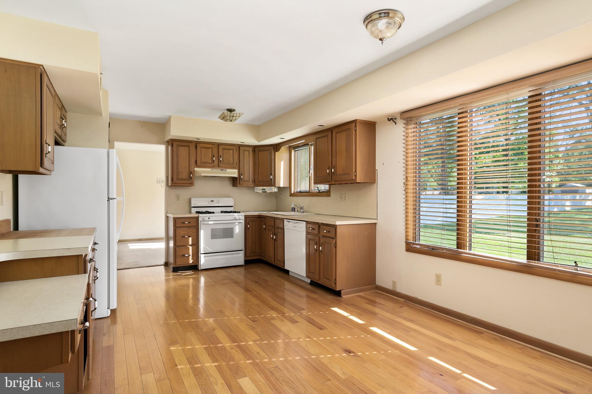 503 Haines Mill Road Delran, NJ 08075 - Photo 14 of 32 Kitchen