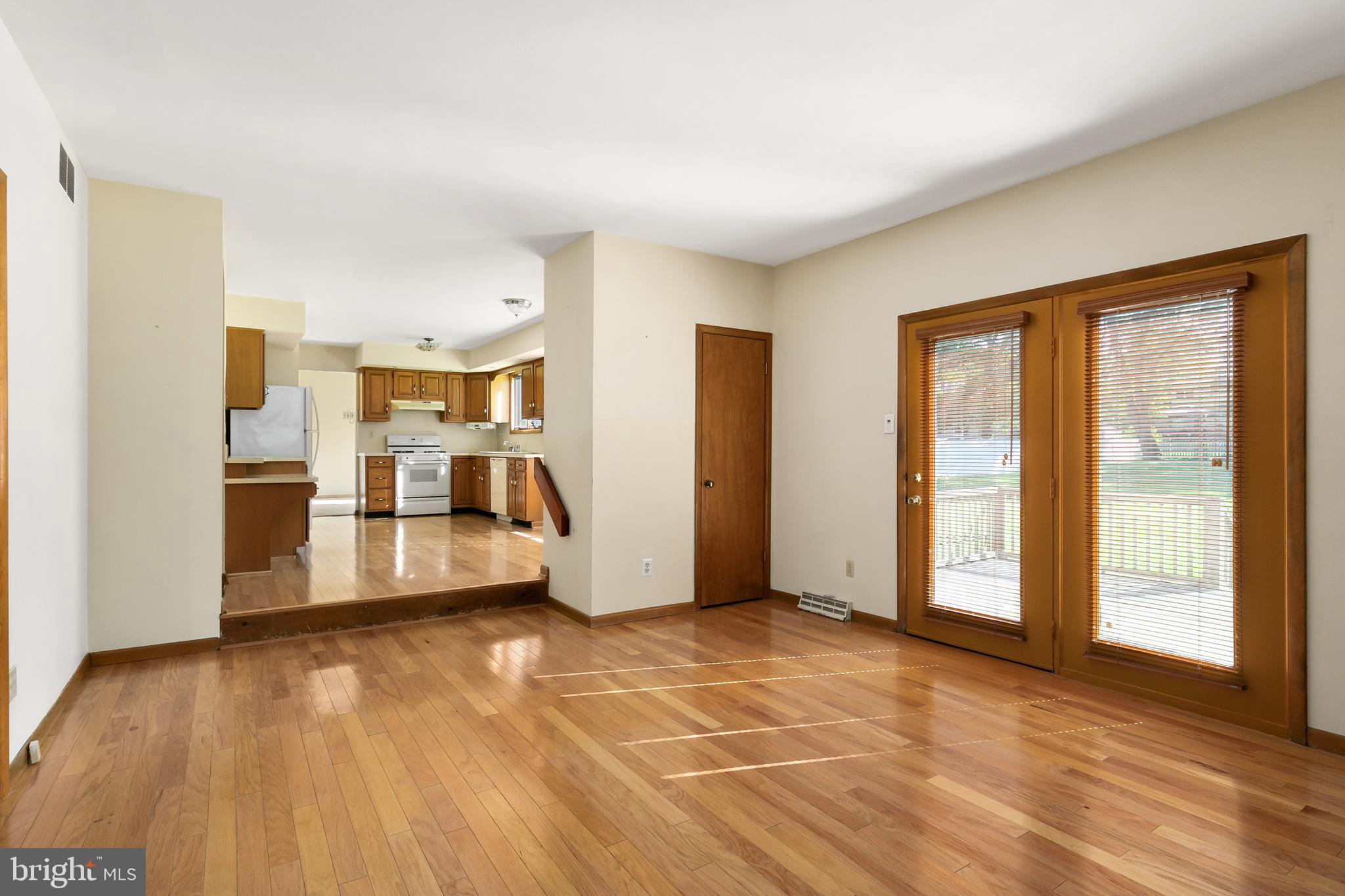 503 Haines Mill Road Delran, NJ 08075 - Photo 17 of 32 Family Room