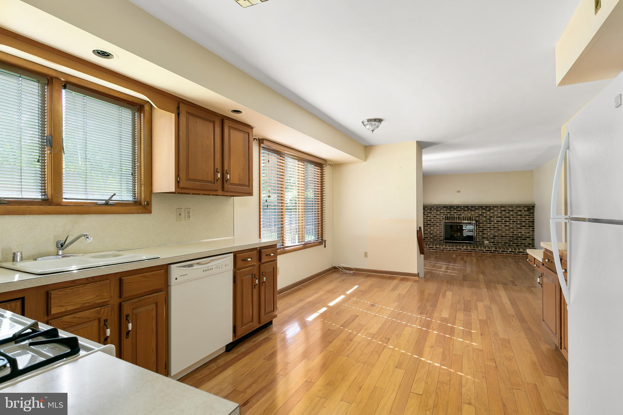 503 Haines Mill Road Delran, NJ 08075 - Photo 9 of 32 Kitchen