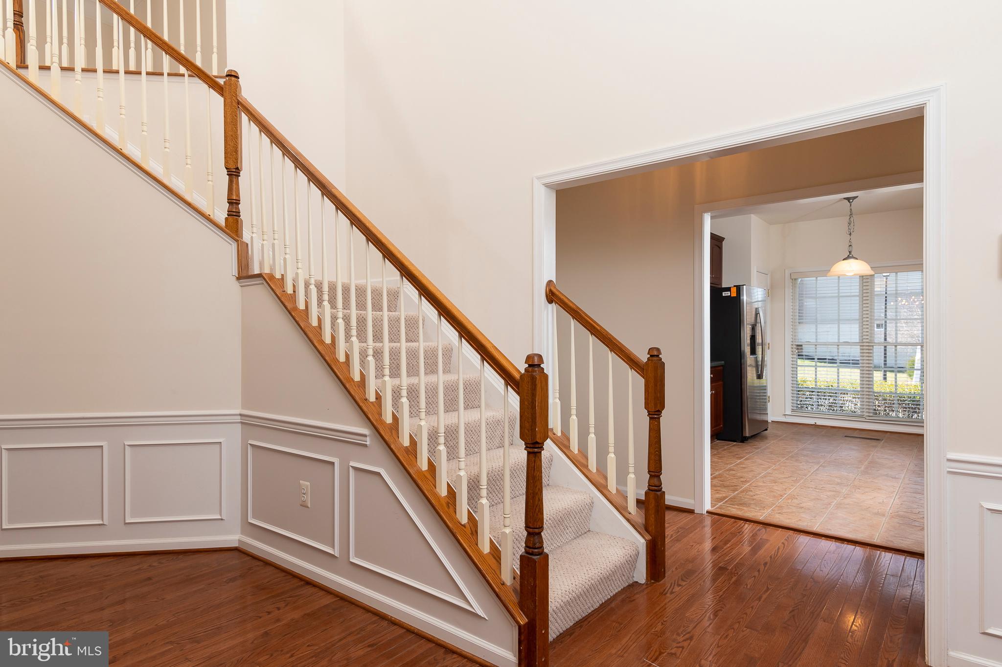 8248 Academy Road, Unit 10 Ellicott City, MD 21043 - Photo 4 of 53 Foyer