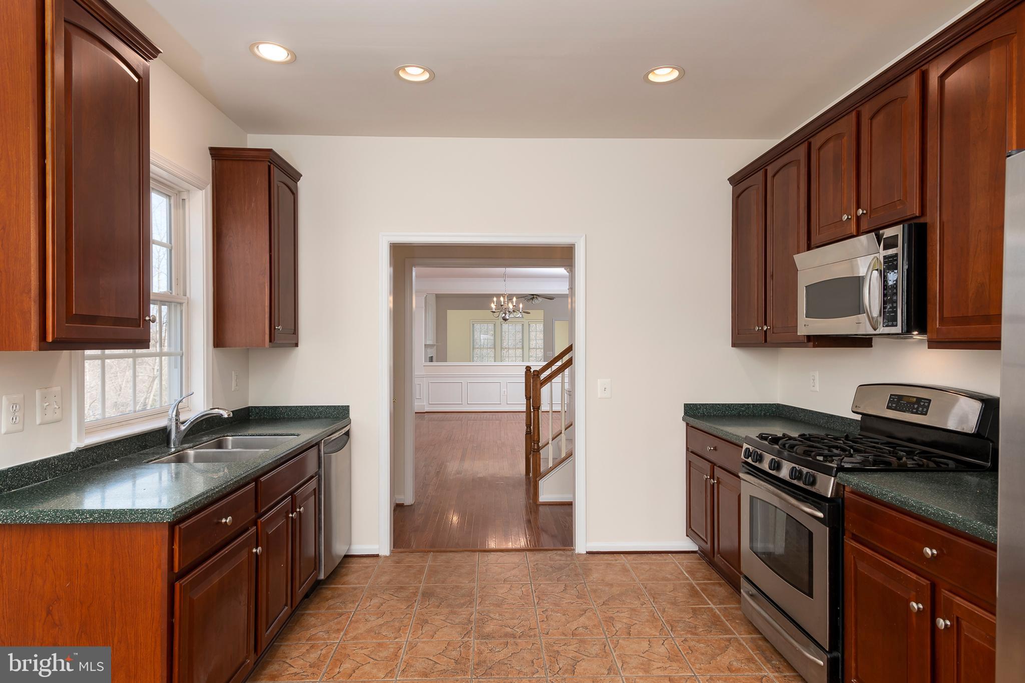 8248 Academy Road, Unit 10 Ellicott City, MD 21043 - Photo 6 of 53 Kitchen