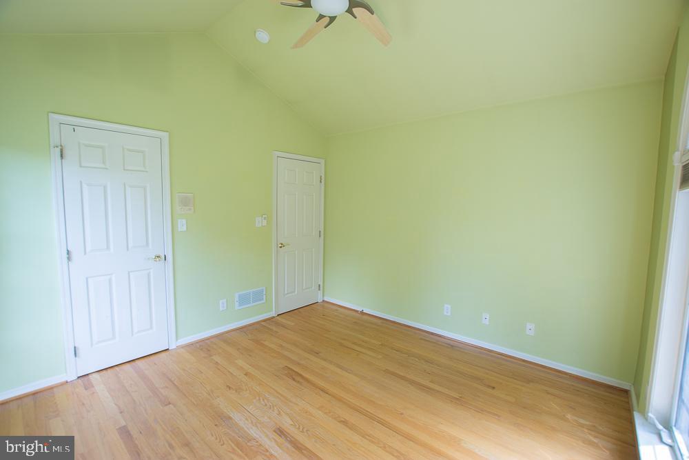 10050 Reed Lane Ellicott City, MD 21042 - Photo 21 of 39 Gallery Image 21