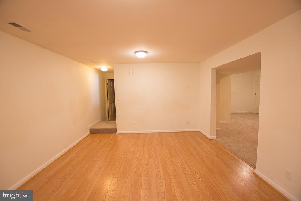 10050 Reed Lane Ellicott City, MD 21042 - Photo 28 of 39 Gallery Image 28
