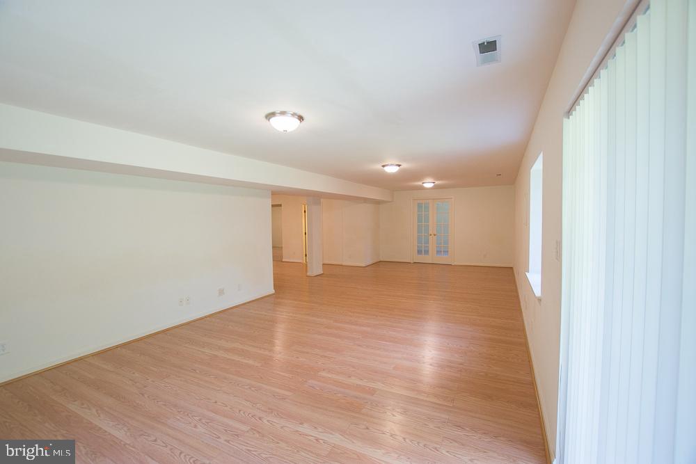 10050 Reed Lane Ellicott City, MD 21042 - Photo 29 of 39 Gallery Image 29