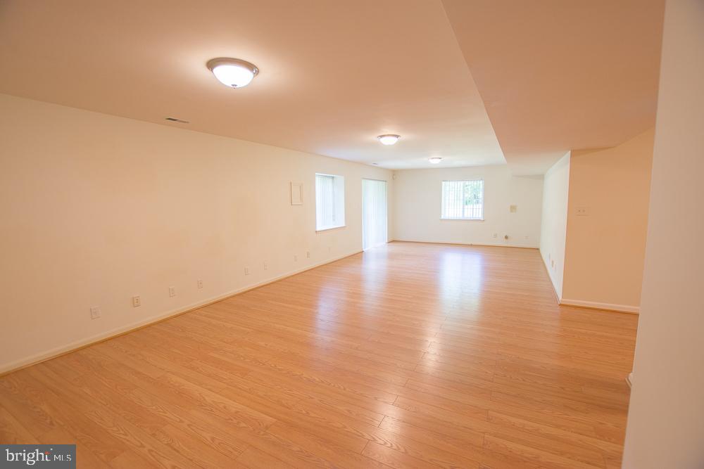 10050 Reed Lane Ellicott City, MD 21042 - Photo 32 of 39 Gallery Image 32
