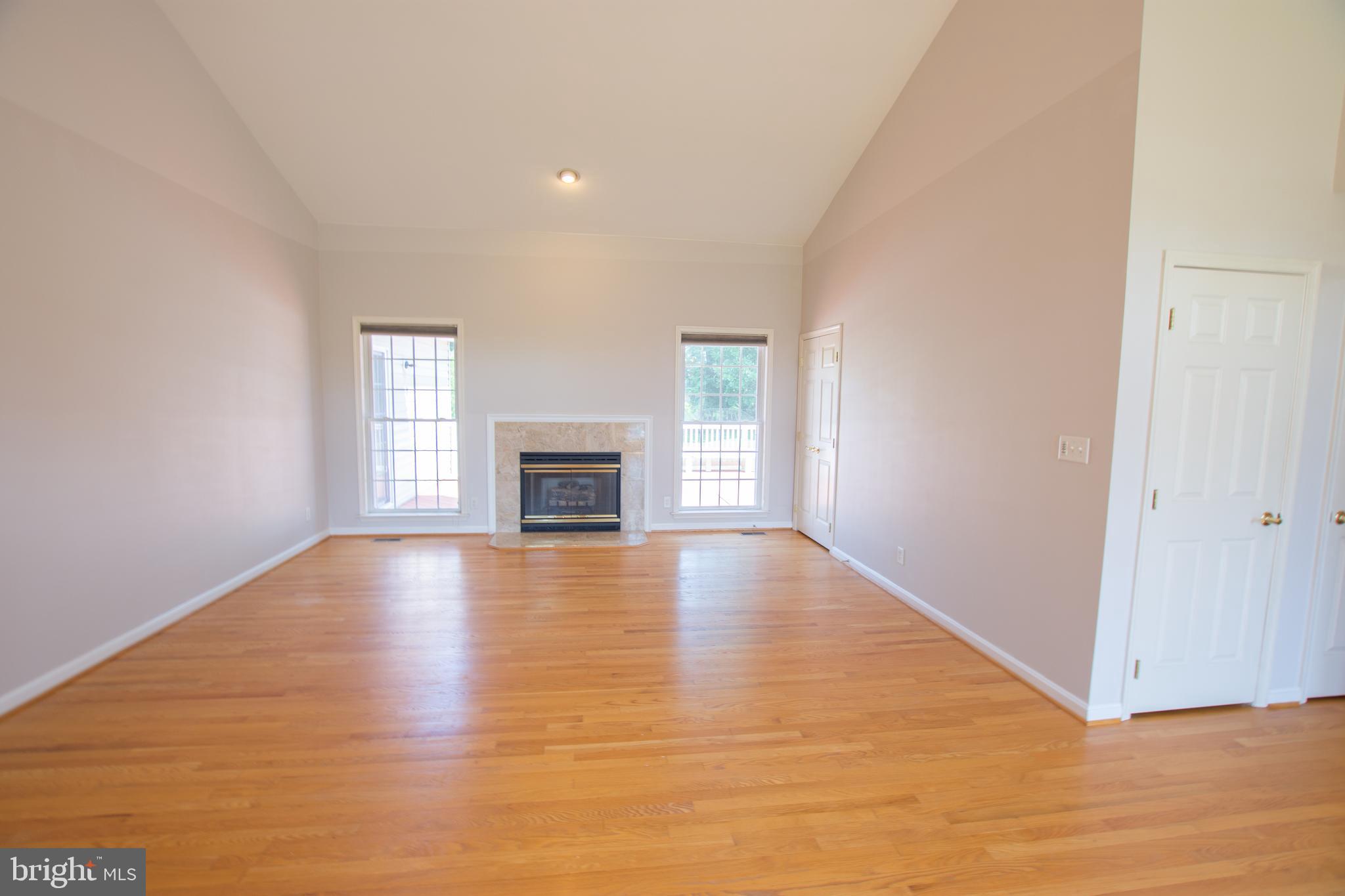 10050 Reed Lane Ellicott City, MD 21042 - Photo 5 of 39 Gallery Image 5