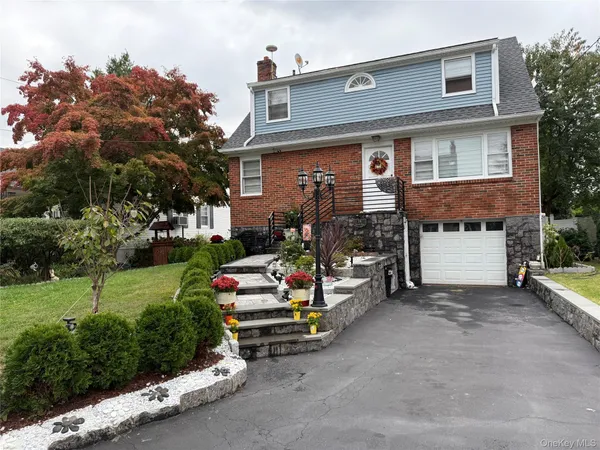 $1,049,000 | 74 Johnson Road, Scarsdale, NY 10583