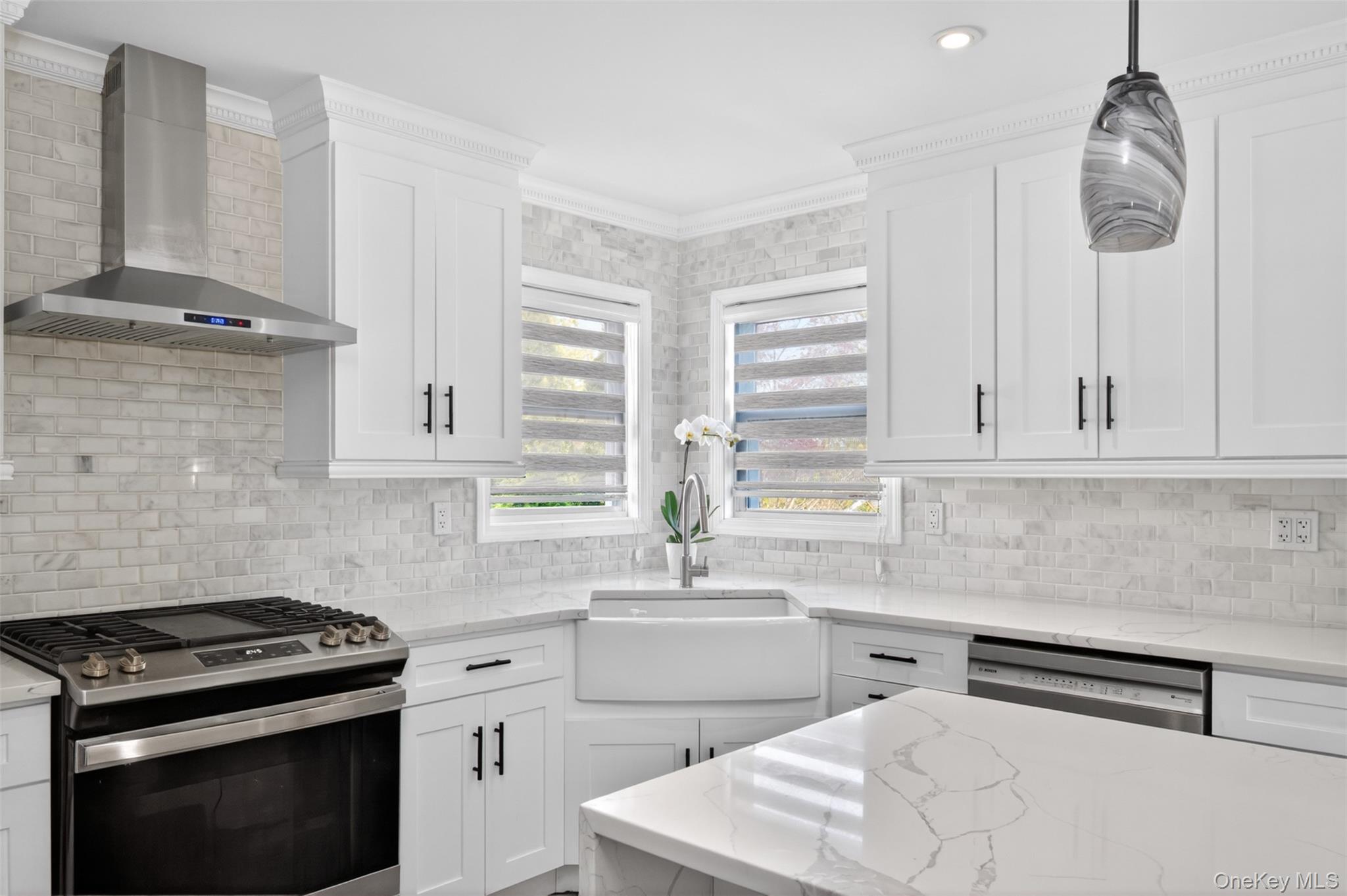 74 Johnson Road Scarsdale, NY 10583 - Photo 13 of 36