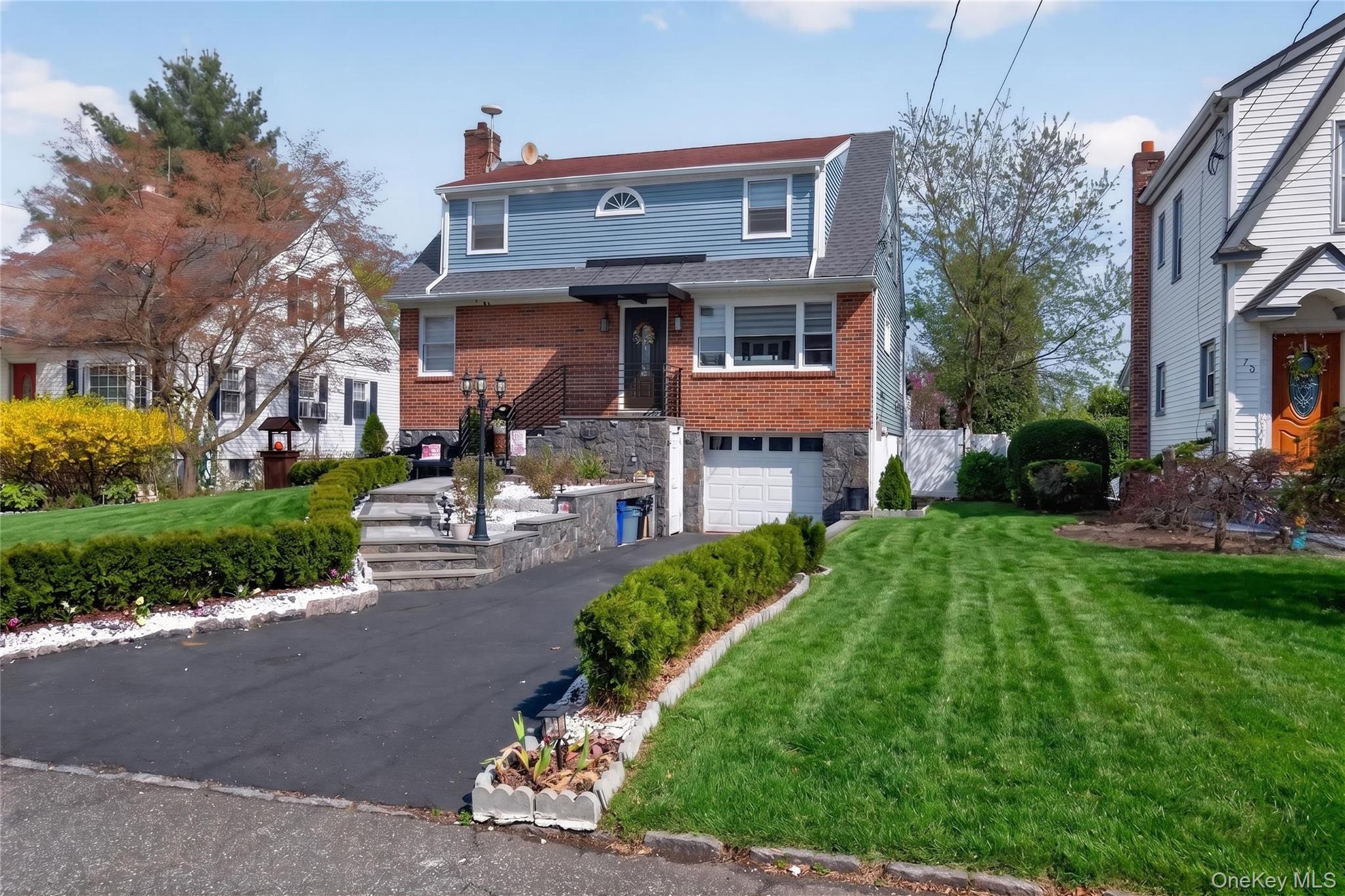 74 Johnson Road Scarsdale, NY 10583 - Photo 4 of 36