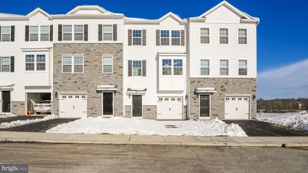 $2,900 | 182 Bell Court, Sellersville, PA 18960