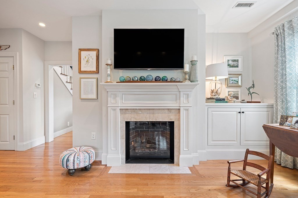 44 Bay Road Duxbury, MA 02332 - Photo 15 of 38