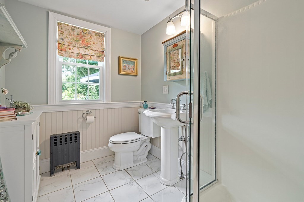 44 Bay Road Duxbury, MA 02332 - Photo 16 of 38