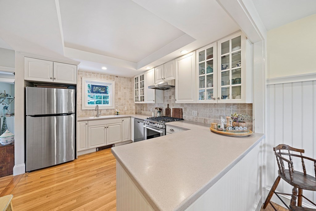 44 Bay Road Duxbury, MA 02332 - Photo 9 of 38