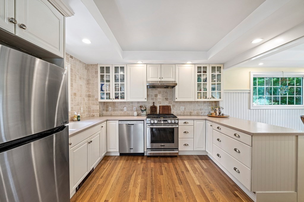 44 Bay Road Duxbury, MA 02332 - Photo 10 of 38